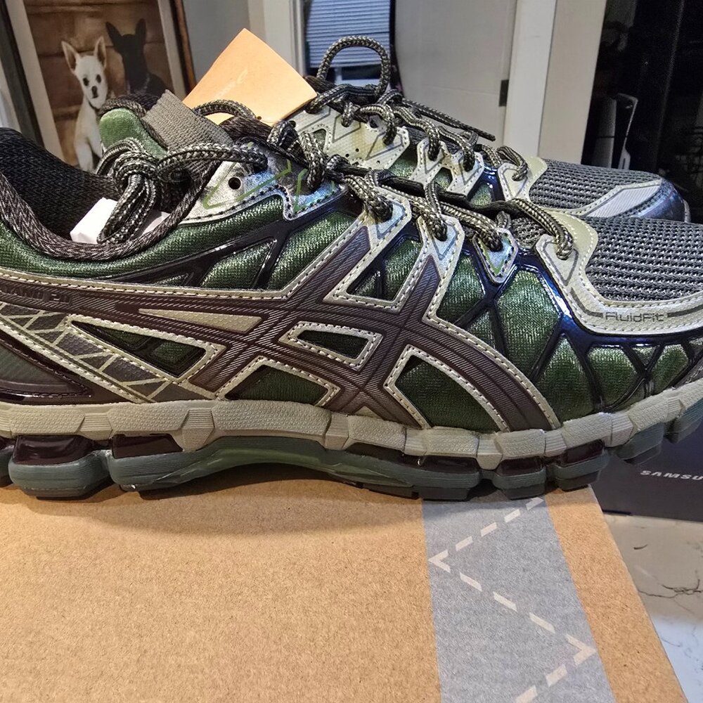 Asics Gel-Kayano 20 UB10-S Men's Size 10.5 Running Sneakers Gunmetal Moss Green